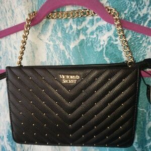 Victoria's Secret Studded V-Quilt Small Gold Stud gold chain removable strap